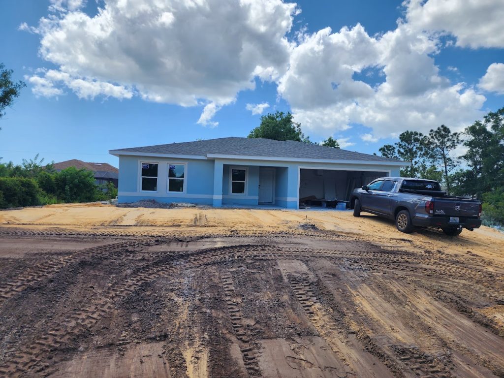 New custom home construction in Port Charlotte, FL near Charlotte Harbor