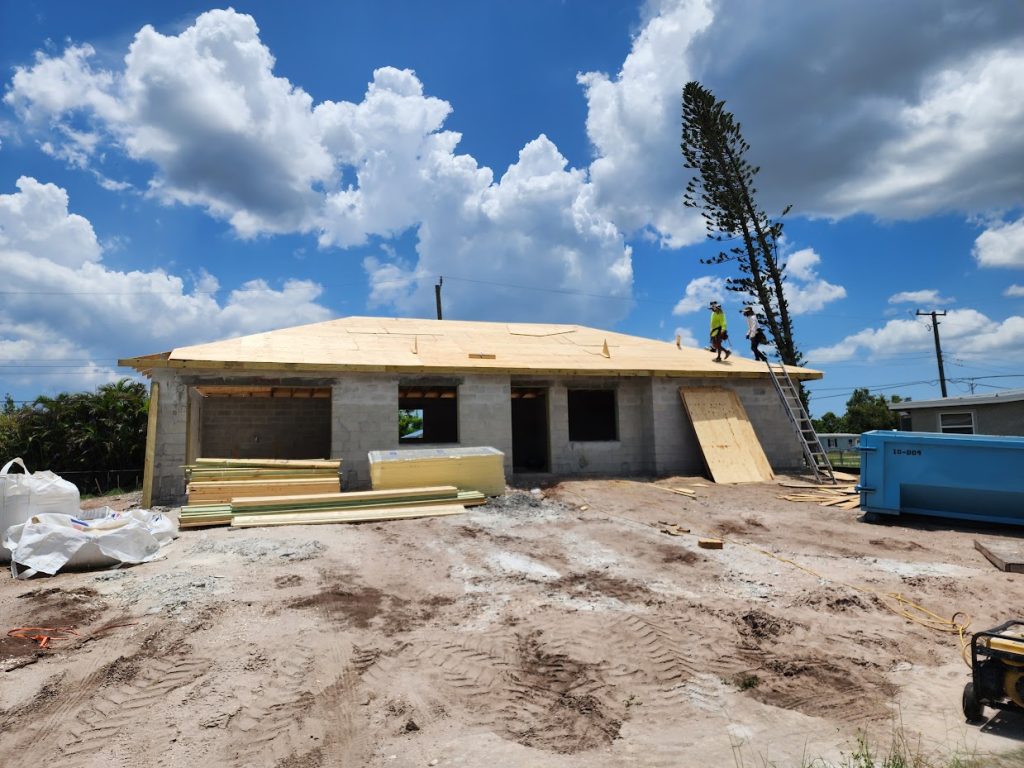 New custom home construction in Port Charlotte, FL near Charlotte Harbor